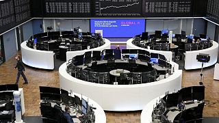 Las bolsas europeas caen a la espera del diálogo entre Rusia y Ucrania y la reunión del BCE
