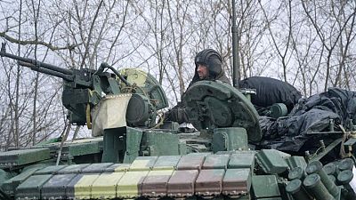 وكالة: روسيا تقول إنها دمرت 974 دبابة ومدرعة أوكرانية