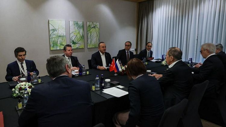 El ministro de Exteriores ucraniano llega a Turquía para entrevistarse con el ruso Lavrov