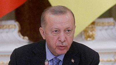 أردوغان لبايدن: حوار تركيا مع أوكرانيا وروسيا مهم