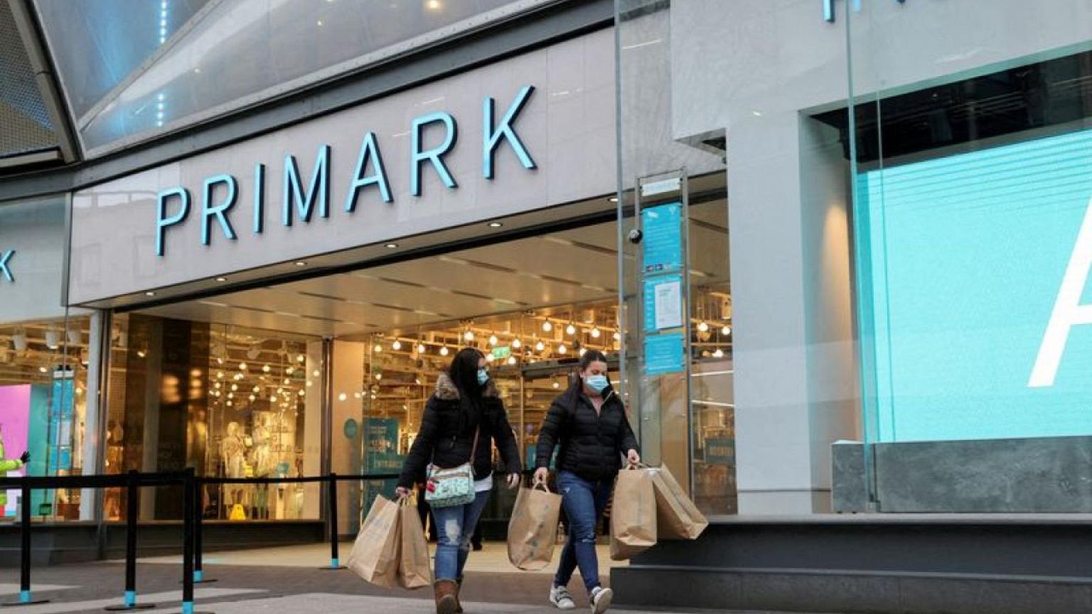 Primark pone el servicio de recogida en tienda en el radar mientras acelera su expansión