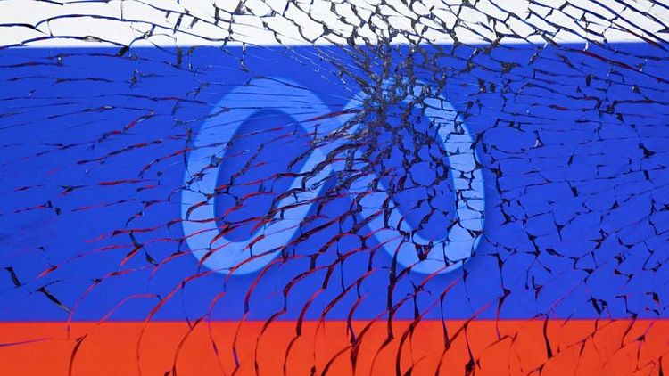 الكرملين يتعهد بوقف تطبيقات ميتا في روسيا إذا سمحت بدعوات للعنف
