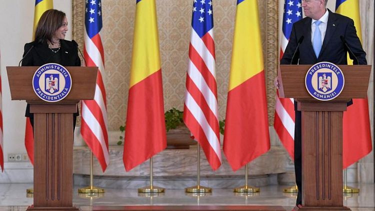 رئيس رومانيا يدعو لتجهيز قوات حلف الأطلسي في بلاده بأسرع وقت