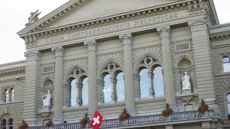 Swiss gov't proposes public liquidity backstop for big banks