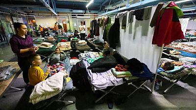 Refugee arrivals dip, but Ukraine's neighbours scramble to provide shelter Refugee arrivals dip, but Ukraine's neighbours scramble to provide shelter