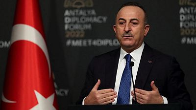 تركيا تأمل ألا تتخذ روسيا موقفا سلبيا في محادثات إيران النووية تركيا تأمل ألا تتخذ روسيا موقفا سلبيا في محادثات إيران النووية