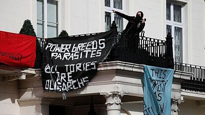 Grupo ocupa la mansión de un oligarca ruso en Londres