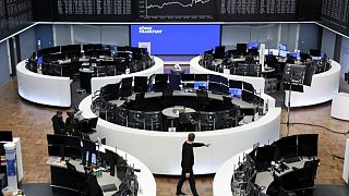 الأسهم الأوروبية تغلق عند أعلى مستوياتها في أسبوعين بدعم من محادثات سلام أوكرانيا