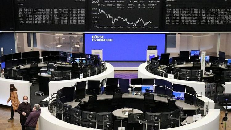 الأسهم الأوروبية تصعد بعد رفع الفائدة الأمريكية في انتظار نتيجة محادثات أوكرانيا