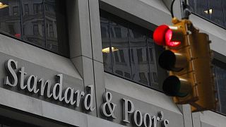 ستاندرد اند بورز تخفض تصنيف روسيا إلى CC لمخاطر التخلف عن سداد ديون