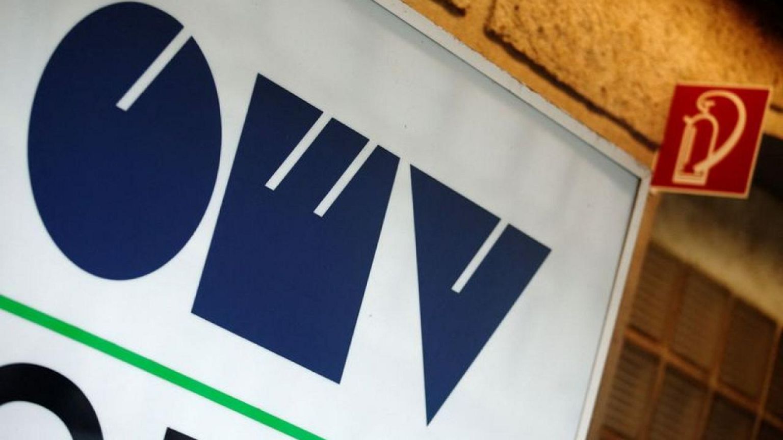 OMV focused on security of supply as Gazprom gas contracts roll on -CEO