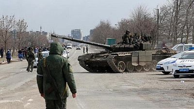 Rusia exige a las fuerzas ucranianas que depongan las armas en Mariúpol