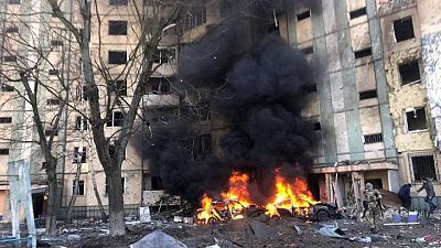 رئيس بلدية كييف: قصف يصيب منازل ومركزا تجاريا في حي بوديل