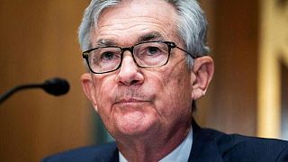 Fed está abierta a aumentos más rápidos de tasas de interés si persiste alta inflación: Powell