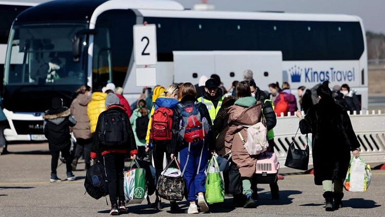 الداخلية الألمانية: وصول نحو 239 ألف لاجئ من أوكرانيا حتى الآن