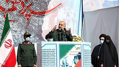 قائد الحرس الثوري الإيراني ينذر إسرائيل بانتقام فوري لقتل أي من جنوده