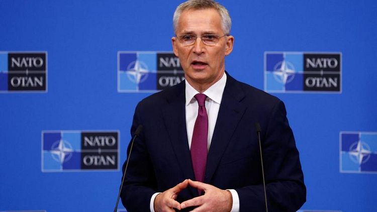 Jefe de la OTAN dice a Rusia que no puede ganar una guerra nuclear
