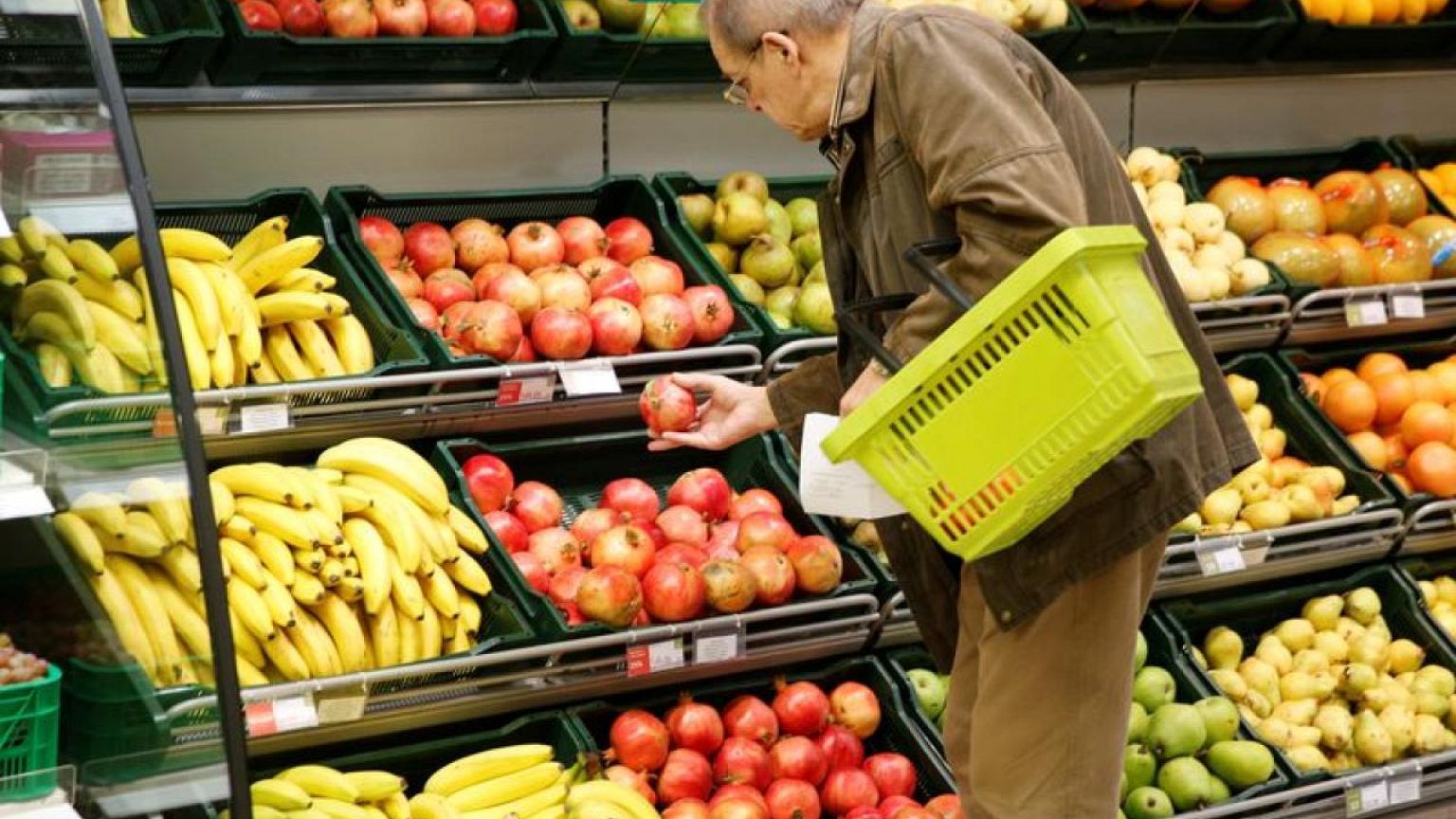 Russian weekly inflation eases further after recent spike