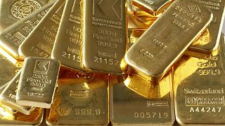الذهب عند أعلى مستوى في أكثر من أسبوع بسبب مخاوف التضخم وأزمة أوكرانيا