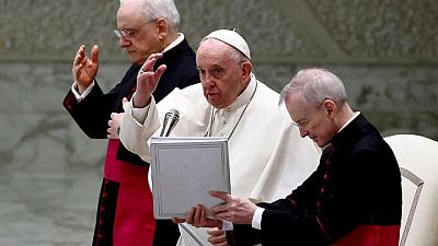 البابا يصف زيادة الإنفاق الدفاعي بعد غزو أوكرانيا بأنه "جنون"
