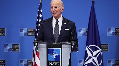 Biden dice que EEUU responderá si Rusia usa armas químicas