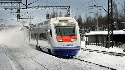 Finlandia suspende las conexiones ferroviarias con Rusia