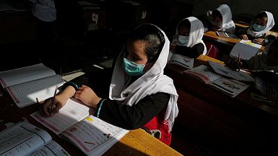 مجلس الأمن الدولي يطلب من حركة طالبان الأفغانية السماح للفتيات بالعودة للمدارس