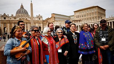 Indígenas de Canadá piden al Papa Francisco los registros de internados