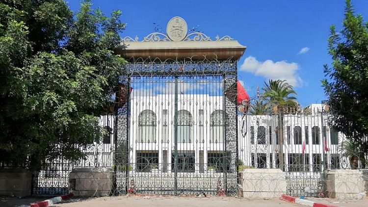 برلمان تونس المعلق يدعو لجلستين للنظر في إلغاء إجراءات الرئيس الاستثنائية‭ ‬