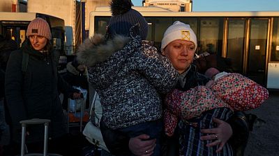 مصحح-أوكرانيا: إجلاء 1099 شخصا عبر ممرات إنسانية يوم الأحد