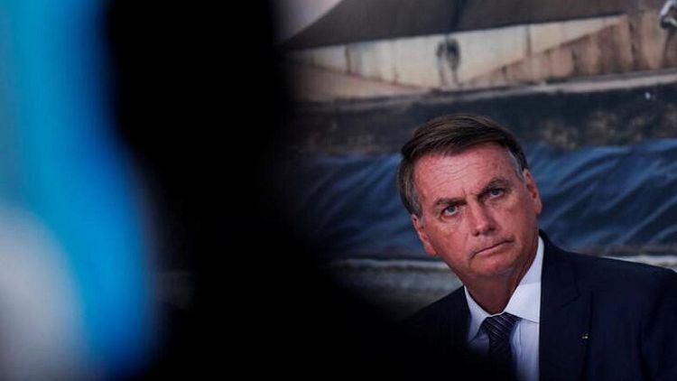 Bolsonaro recibe el alta tras pasar noche en el hospital: Globo News