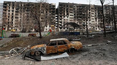 El presidente de Ucrania dice que miles han muerto en asedio a Mariúpol