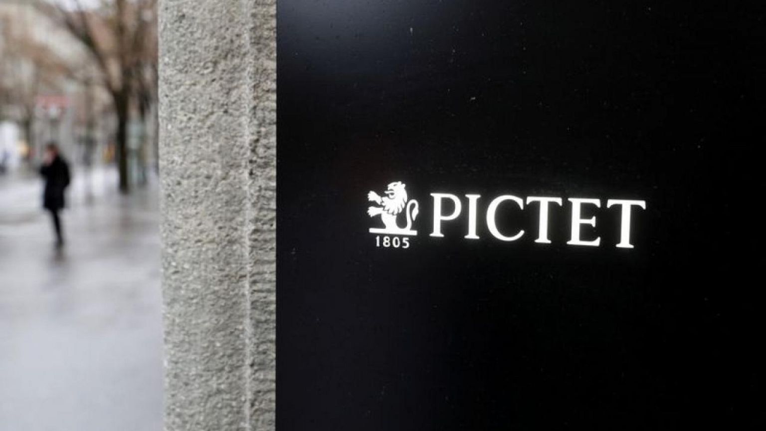 Swiss private bank Pictet raided in Petrobras-linked probe