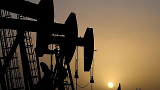 النفط يقفز أكثر من 3٪ بفعل الحديث عن عقوبات جديدة على روسيا