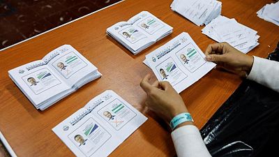 نتائج أولية: توقع فوز الاقتصادي تشافيز في انتخابات الرئاسة بكوستاريكا