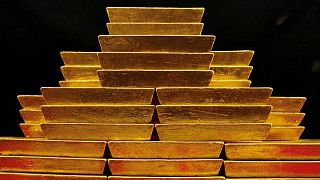 الذهب يسجل أعلى مستوى في شهر بفعل ارتفاع التضخم وحرب أوكرانيا