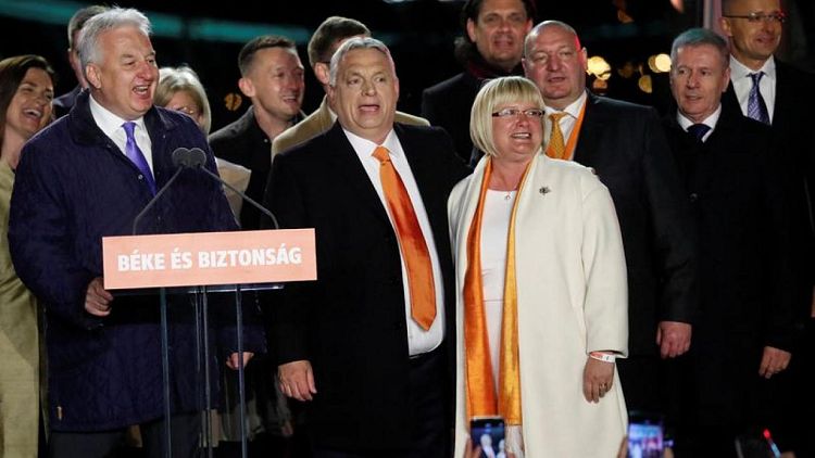 La amplia victoria en las urnas pone a Orbán en rumbo de colisión con Bruselas