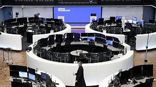 Acciones europeas suben en la semana e inversores ponen la atención en la elección en Francia