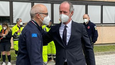 Capo Protezione civile in sopralluogo con Zaia hub Noale Capo Protezione civile in sopralluogo con Zaia hub Noale
