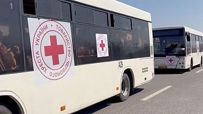 الصليب الأحمر: وصول أكثر من ألف إلى زابوريجيا الأوكرانية