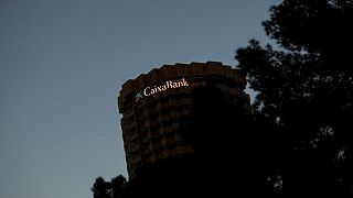 Caixabank tiene suficientes provisiones para sortear la incertidumbre actual -CEO