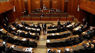 نائبان: لبنان قد لا يسن إصلاحات يطلبها صندوق النقد قبل الانتخابات
