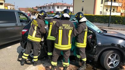 Altri due giovani trasportati in gravi condizioni in ospedale Altri due giovani trasportati in gravi condizioni in ospedale