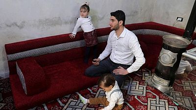 بعد مرور 5 سنوات.. ضحايا هجوم بالغاز في سوريا لا يزالون ينتظرون العدالة بعد مرور 5 سنوات.. ضحايا هجوم بالغاز في سوريا لا يزالون ينتظرون العدالة