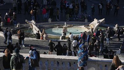 Demoskopika, 30 mln italiani in vacanza. Pesano guerra e Covid Demoskopika, 30 mln italiani in vacanza. Pesano guerra e Covid