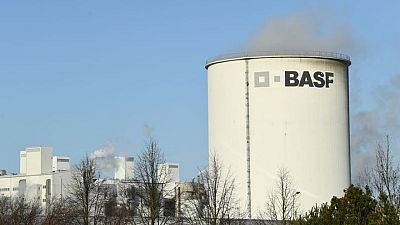 BASF dice que hay que reducir las operaciones europeas "permanentemente"