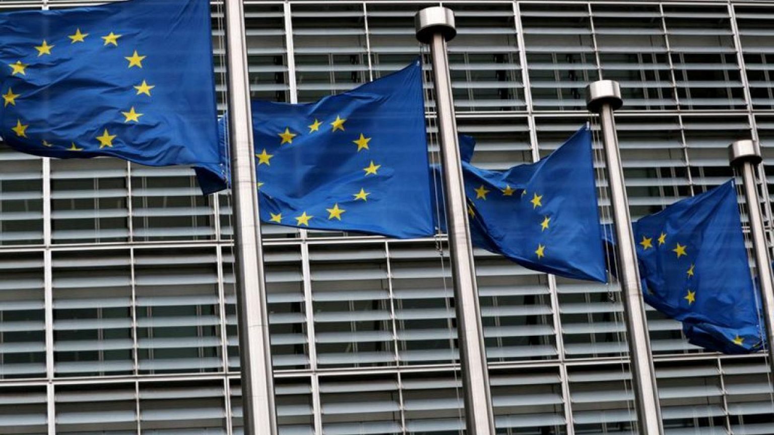 La UE quiere dejar de depender del petróleo y el gas rusos para 2027 -Gentiloni