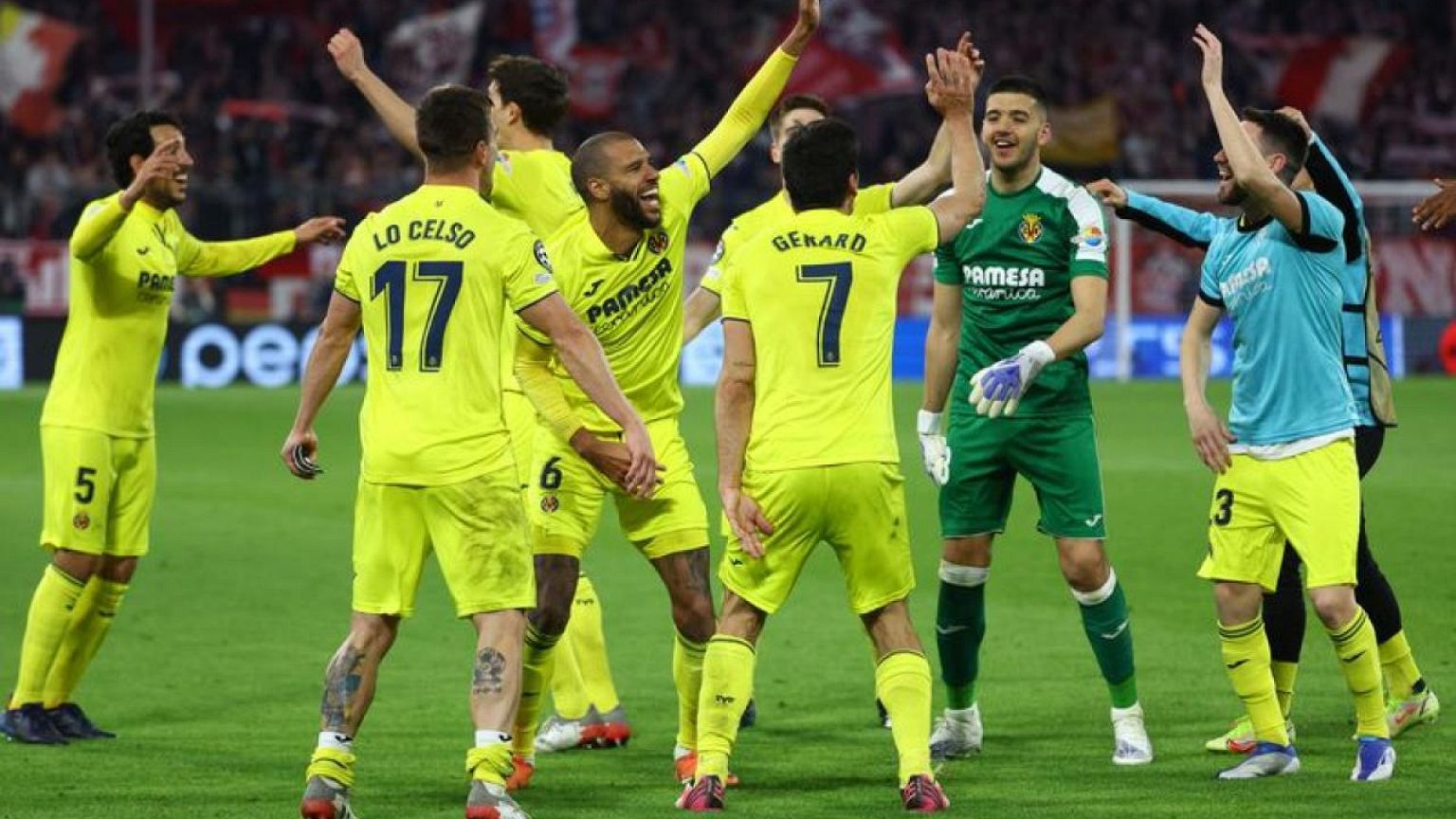 Soccer-Bayern shocked by late equaliser as Villarreal reach semis