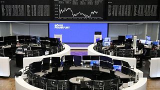 European shares fall as Ukraine crisis, Fed tightening worries weigh