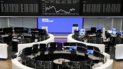 Las acciones europeas repuntan por impulso de beneficios empresariales